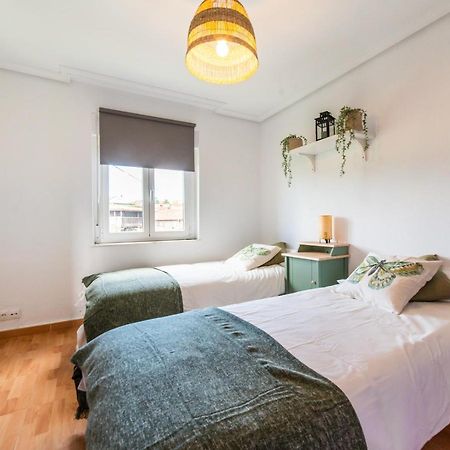 Casa Lopez Bed and Breakfast Avilés Eksteriør billede
