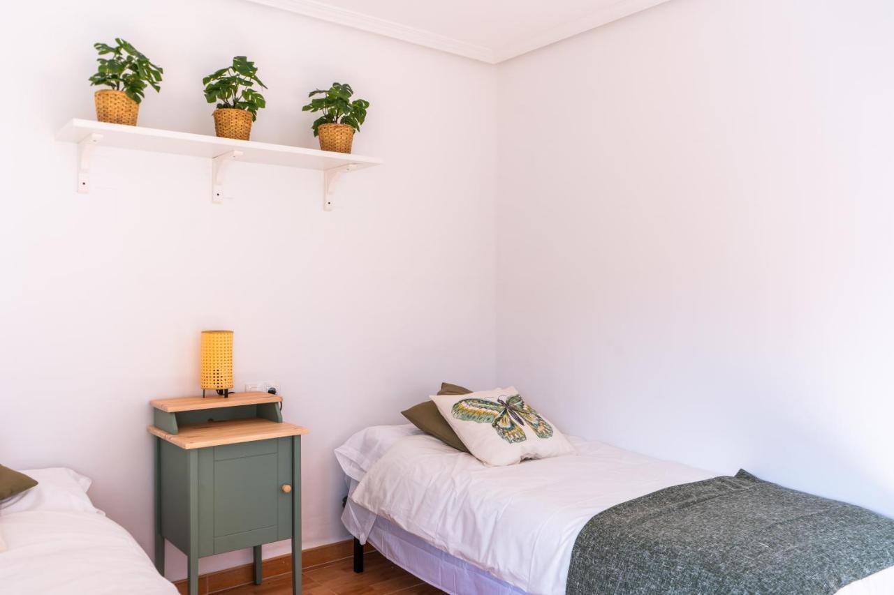 Casa Lopez Bed and Breakfast Avilés Eksteriør billede