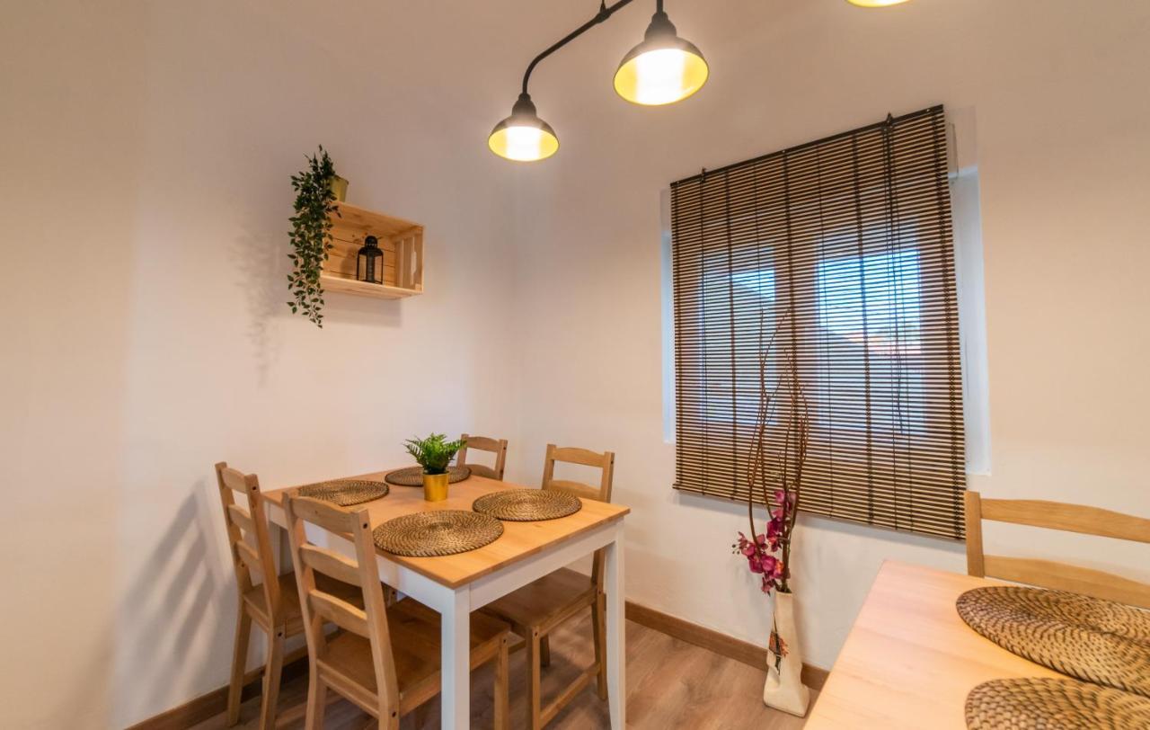 Casa Lopez Bed and Breakfast Avilés Eksteriør billede